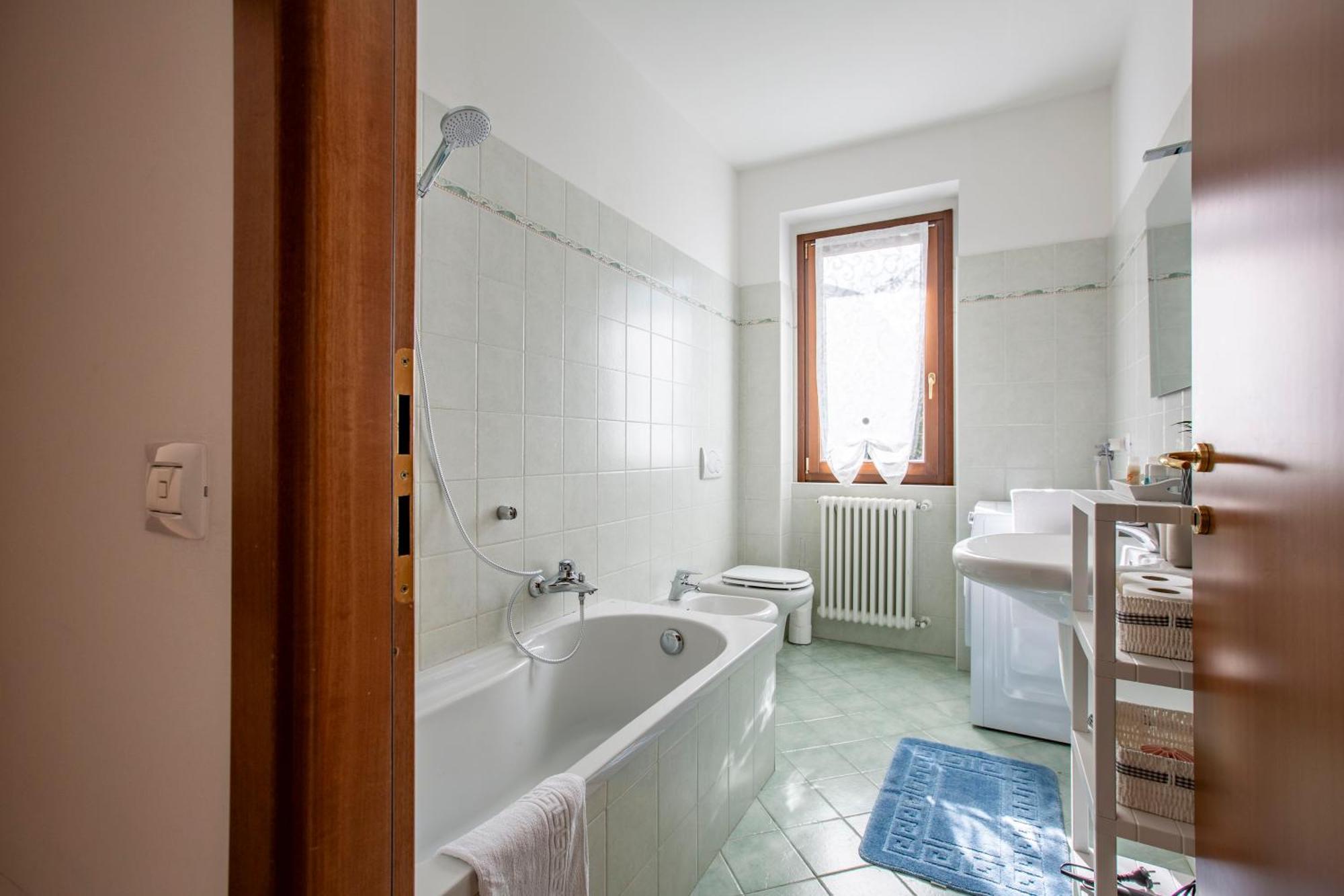 Como Lake - Lakeside Bliss Mandello del Lario Exterior foto
